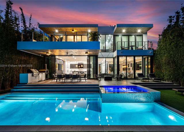 Property at 450 W 62nd St, Miami Beach, FL 33140, 5 beds, 5.5 baths