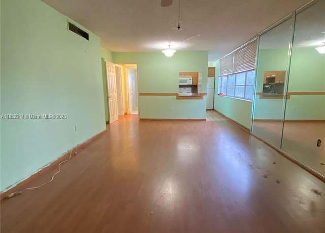 Property at 9420 Tangerine Pl #407, Davie, FL 33324, 2 beds, 2 baths