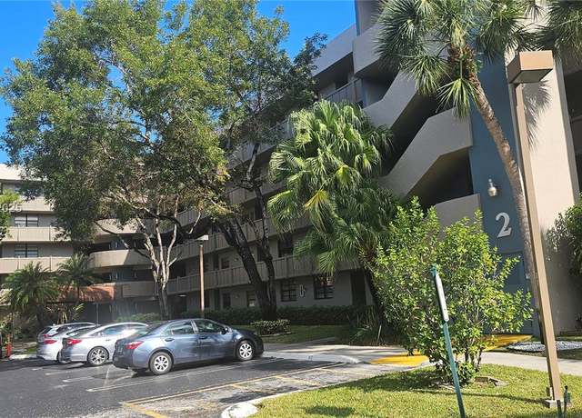Property at 1000 Colony Point Cir #417, Pembroke Pines, FL 33026, 1 bed, 1.5 baths