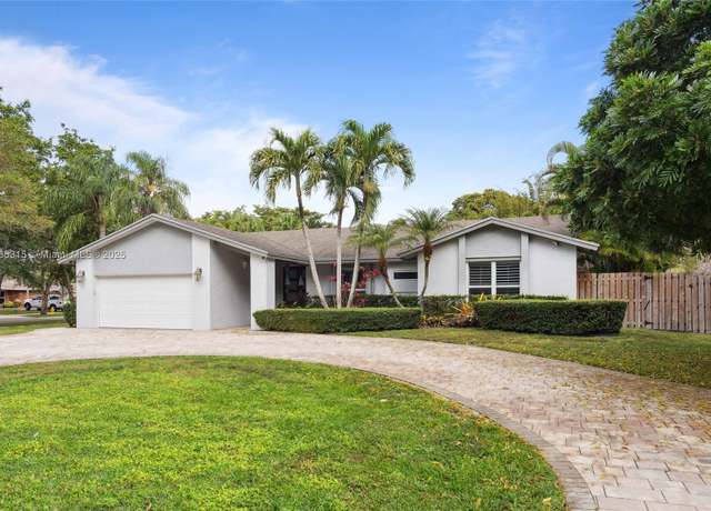 Property at 11601 Island Rd, Cooper City, FL 33026, 4 beds, 2.5 baths