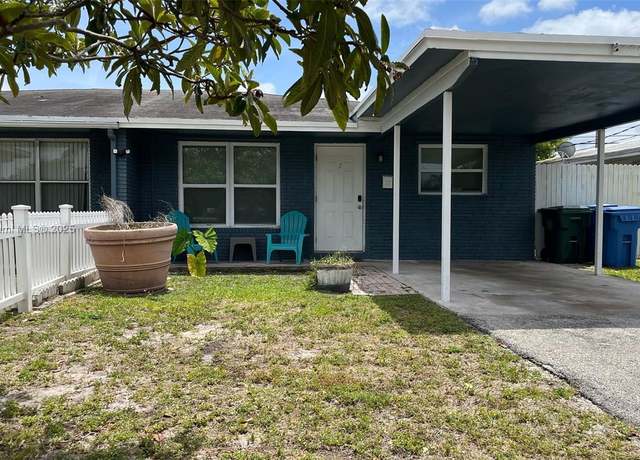 Property at 460 NE 45th St, Oakland Park, FL 33334, 4 beds, 4 baths