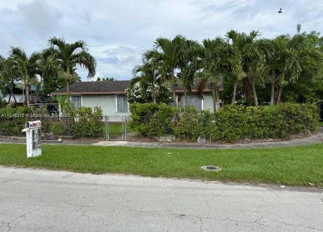 Property at 30230 SW 149th Ave, Homestead, FL 33033, 4 beds, 2 baths