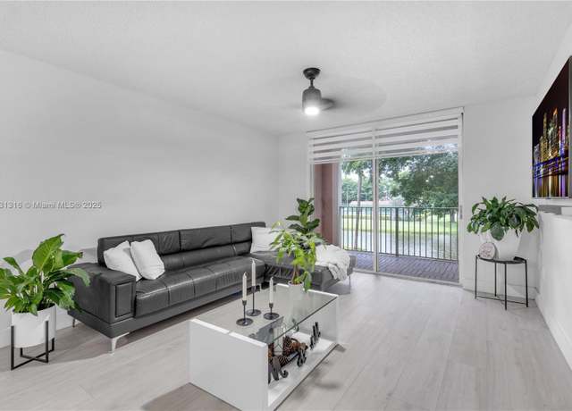 Property at 12142 Saint Andrews Pl #206, Miramar, FL 33025, 3 beds, 2 baths