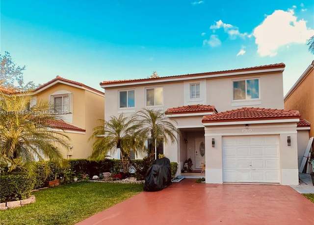 Property at 16316 SW 97th Ter, Miami, FL 33196, 4 beds, 2.5 baths