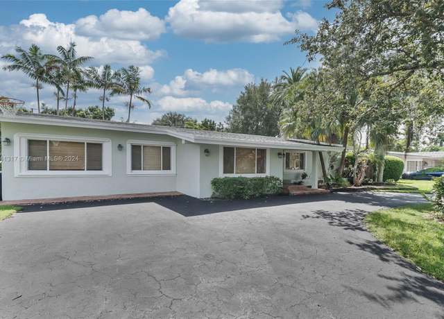 Property at 15705 SW 88th Ct, Palmetto Bay, FL 33157, 4 beds, 2.5 baths