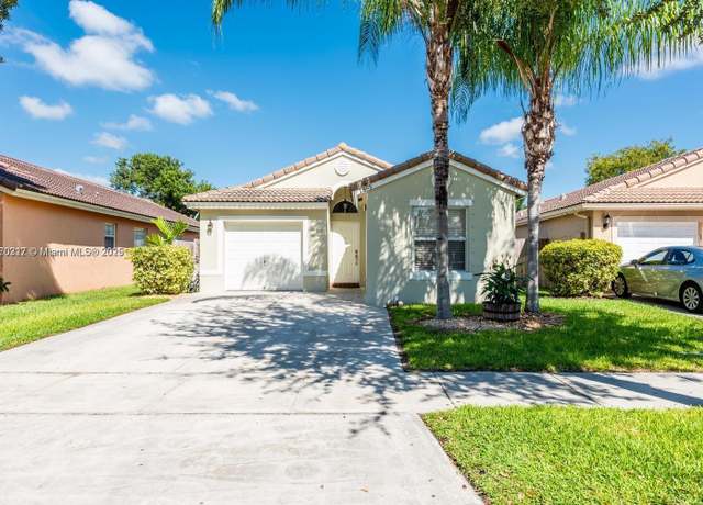 Property at 1893 SE 13th St, Homestead, FL 33035, 3 beds, 2 baths