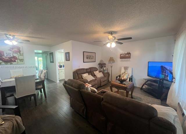 Property at 251 SW 134th Way Unit 302M, Pembroke Pines, FL 33027, 1 bed, 1.5 baths