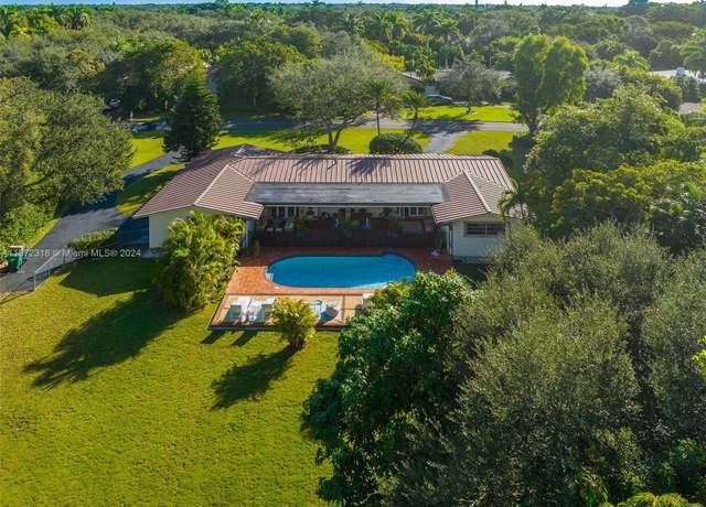 Property at 11420 SW 80th Rd, Pinecrest, FL 33156, 5 beds, 3 baths