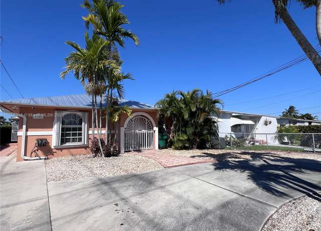 Property at 1140 SW 76th Ct, Miami, FL 33144, 7 beds, 6 baths