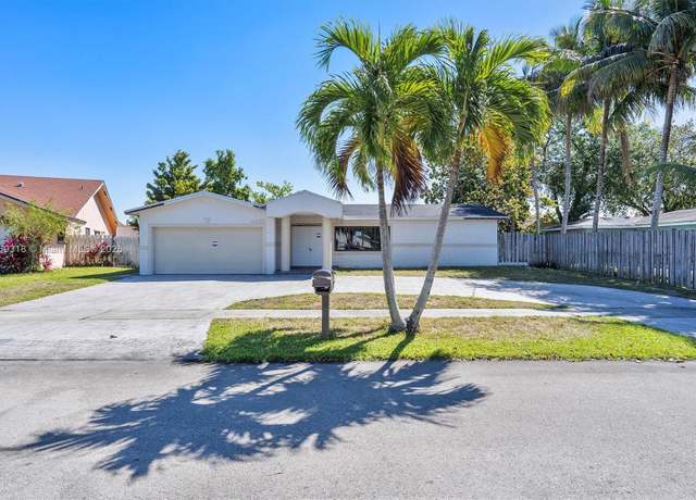Property at 4430 NW 80th Ter, Lauderhill, FL 33351, 4 beds, 3 baths