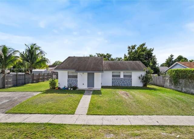 Property at 15984 SW 303rd Ter, Homestead, FL 33033, 4 beds, 2 baths