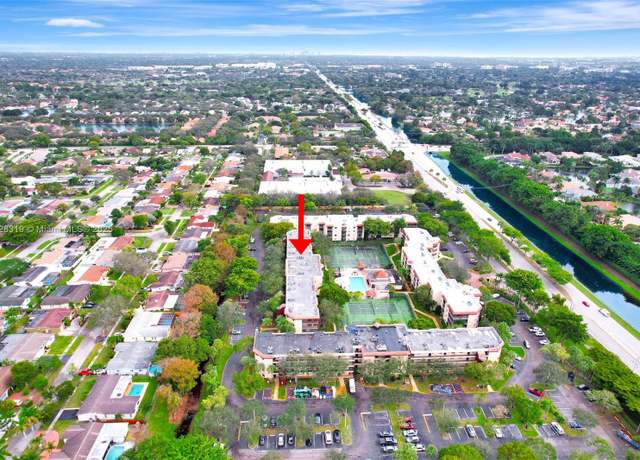Property at 10501 W Broward Blvd #304, Plantation, FL 33324, 2 beds, 2 baths