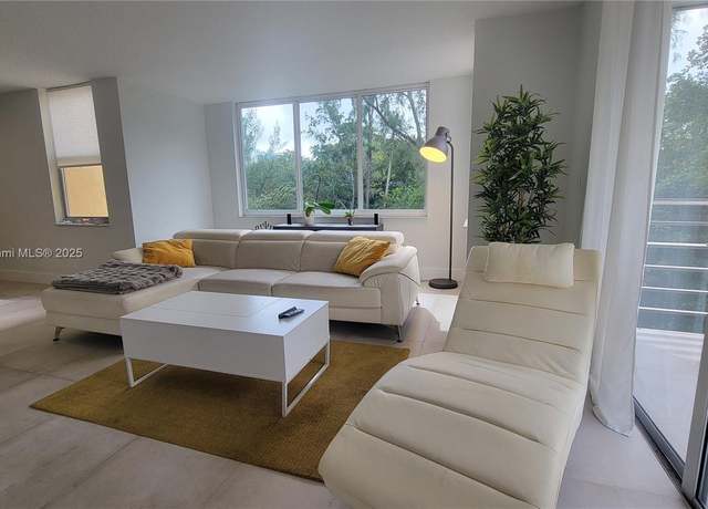 Property at 17890 W Dixie Hwy #307, North Miami Beach, FL 33160, 3 beds, 2 baths