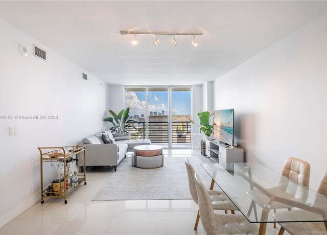 Property at 335 S Biscayne Blvd #3900, Miami, FL 33131, 2 beds, 2 baths