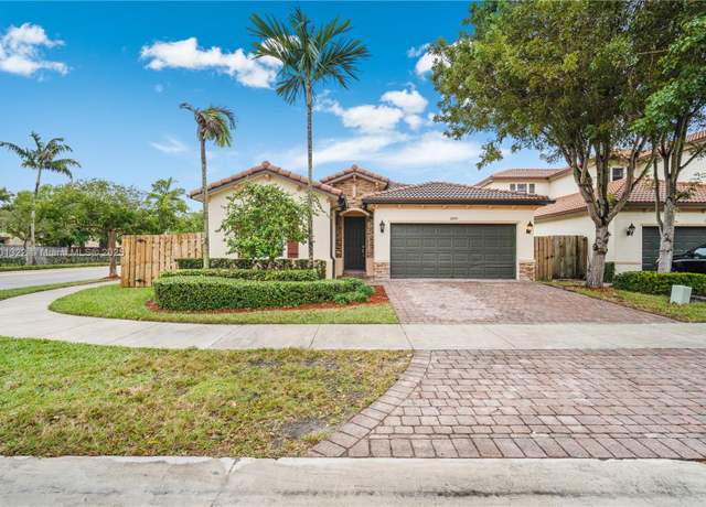 Property at 11800 SW 235th St, Homestead, FL 33032, 4 beds, 3 baths