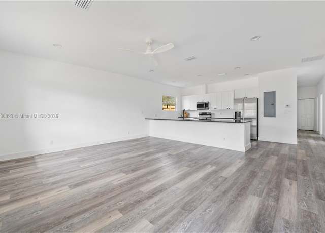 Property at 1671 NW 15th St, Pompano Beach, FL 33069, 4 beds, 2 baths