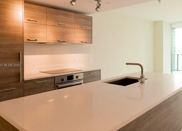 Property at 650 NE 32nd St #2105, Miami, FL 33137, 2 beds, 3 baths