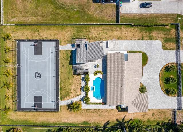 Property at 3401 SW 141st Ave, Miramar, FL 33027, 3 beds, 2 baths