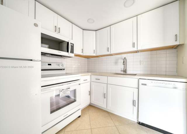 Property at 496 NW 165th St Rd Unit D316, Miami, FL 33169, 2 beds, 2 baths