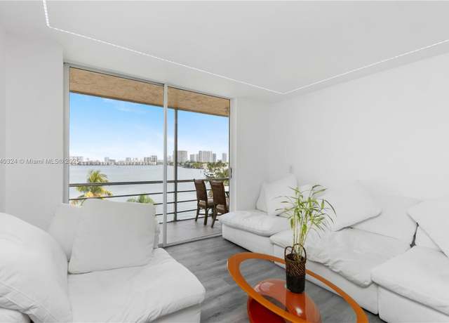 Property at 2821 NE 163th St Unit 5J, North Miami Beach, FL 33160, 2 beds, 2 baths