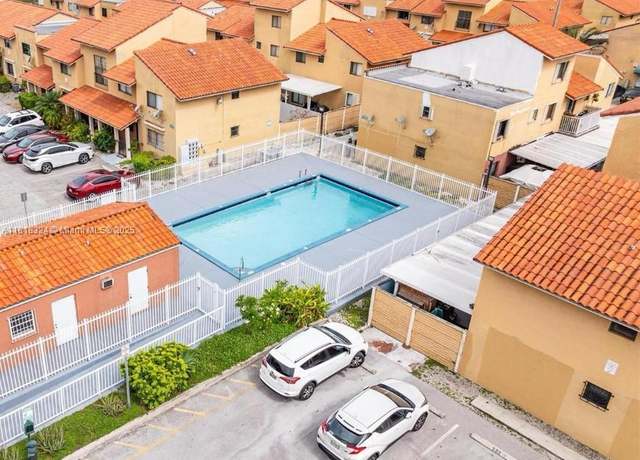 Property at 2760 W 61st Pl #202, Hialeah, FL 33016, 3 beds, 2 baths