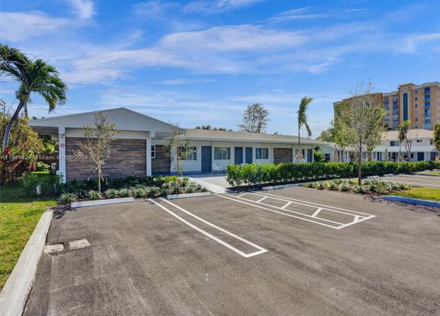Property at 3204-3208 NE 9th St, Pompano Beach, FL 33062, 70 beds, 68 baths