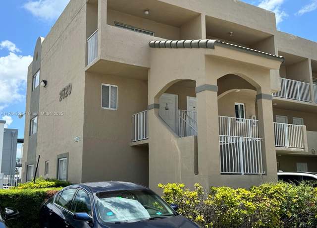 Property at 2620 W 76th St #201, Hialeah, FL 33016, 2 beds, 1.5 baths