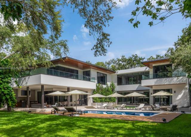 Property at 5400 Hammock Dr, Coral Gables, FL 33156, 7 beds, 8.5 baths