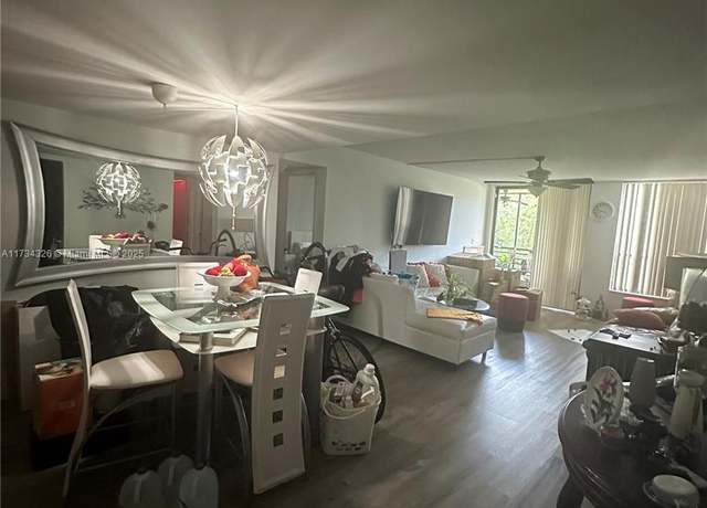Property at 6301 N University Dr #206, Tamarac, FL 33321, 2 beds, 2 baths