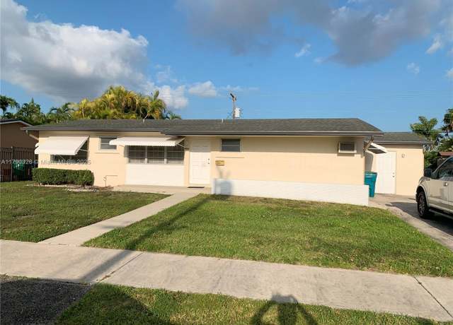 Property at 4850 SW 93rd Ct, Miami, FL 33165, 3 beds, 2 baths
