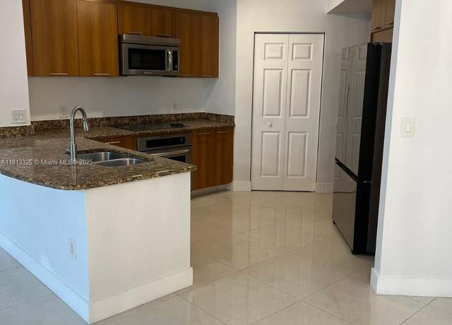 Property at 510 NW 84th Ave #528, Plantation, FL 33324, 2 beds, 2 baths