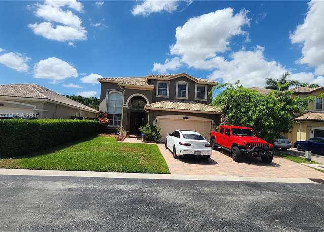 Property at 16262 SW 44th Ter, Miami, FL 33185, 5 beds, 4 baths