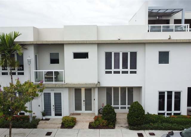 Property at 6318 NW 104th Path, Doral, FL 33178, 3 beds, 2.5 baths