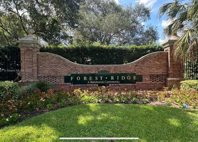 Property at 2913 Myrtle Oak Cir, Davie, FL 33328, 3 beds, 2.5 baths