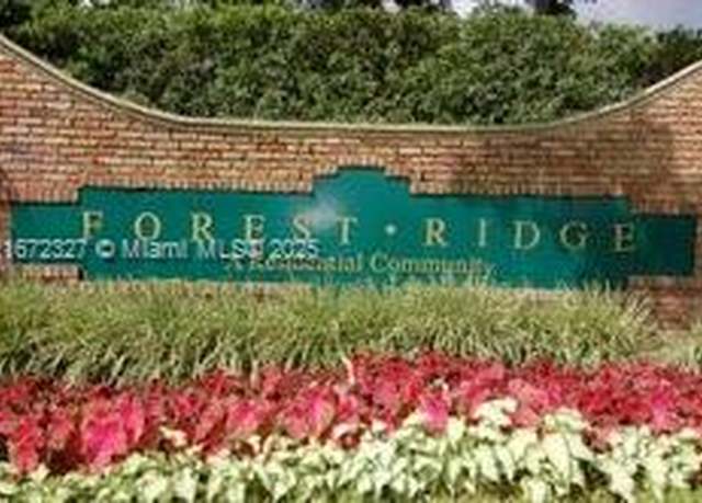 Property at 2913 Myrtle Oak Cir, Davie, FL 33328, 3 beds, 2.5 baths