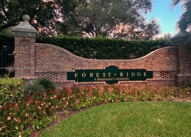 Property at 2913 Myrtle Oak Cir, Davie, FL 33328, 3 beds, 2.5 baths