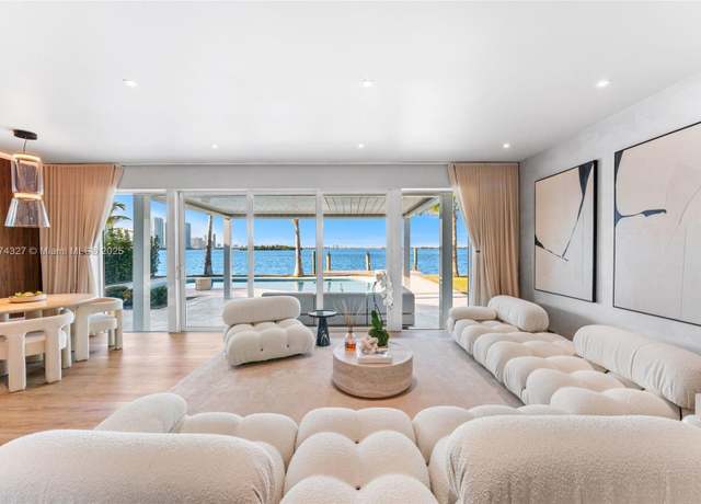 Property at 1011 N Venetian Dr, Miami, FL 33139, 4 beds, 4.5 baths