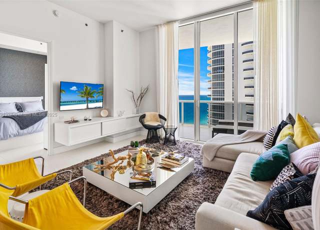 Property at 15901 Collins Ave #3302, Sunny Isles Beach, FL 33160, 3 beds, 3.5 baths