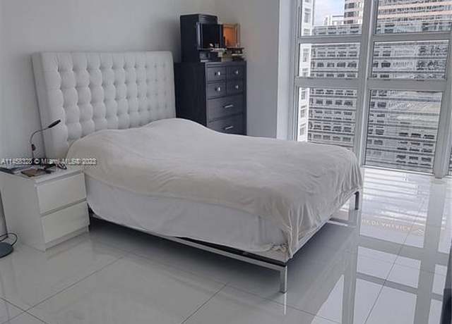 Property at 950 Brickell Bay Dr #1710, Miami, FL 33131, 2 beds, 2.5 baths