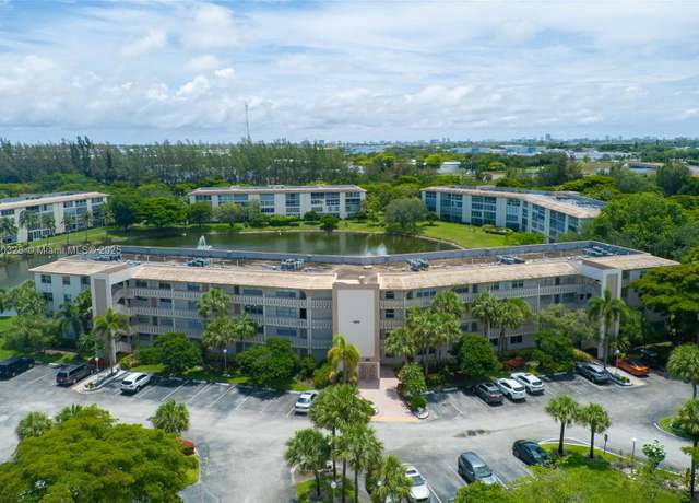 Property at 1902 Bermuda Cir Unit J4, Coconut Creek, FL 33066, 2 beds, 2 baths