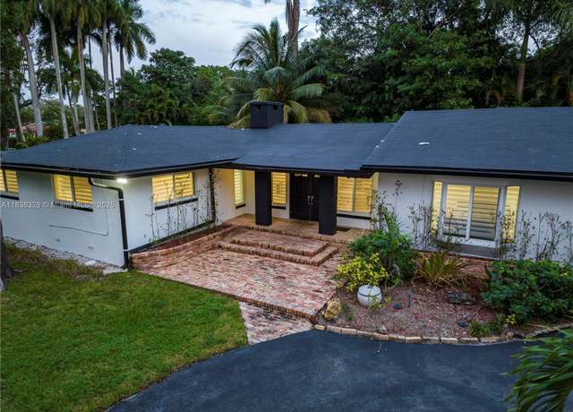 Property at 2100 SW 28th Way, Fort Lauderdale, FL 33312, 5 beds, 4 baths