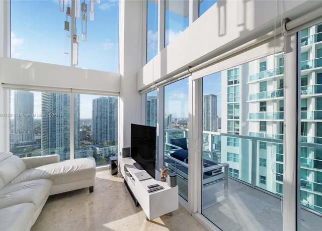 Property at 41 SE 5th St #1817, Miami, FL 33131, 2 beds, 2 baths
