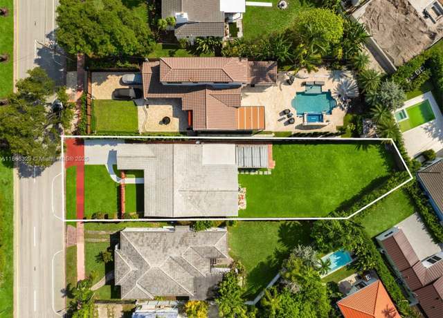Property at 5127 Alton Rd, Miami Beach, FL 33140, 3 beds, 2 baths