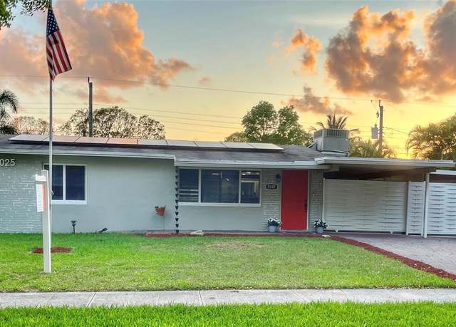 Property at 5107 SW 92nd Ave, Cooper City, FL 33328, 2 beds, 2 baths