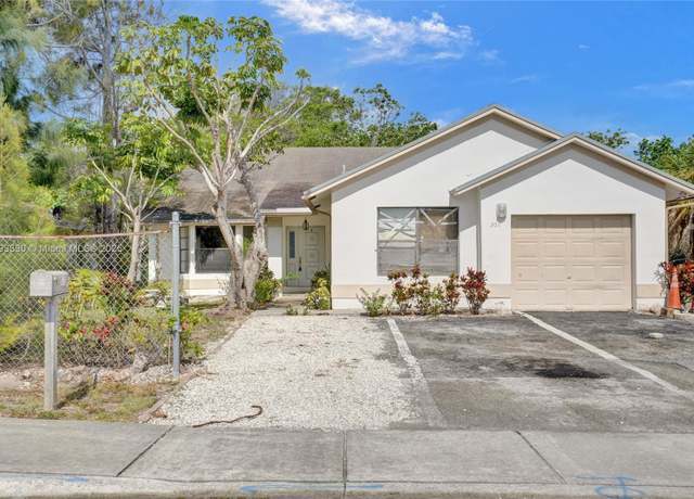 Property at 2011 SW 44th Ter, Fort Lauderdale, FL 33317, 3 beds, 2 baths