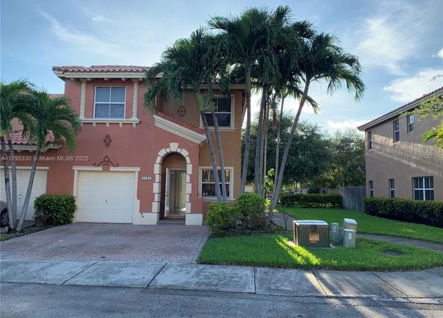 Property at 3150 SW 152nd Pl, Miami, FL 33185, 3 beds, 2.5 baths
