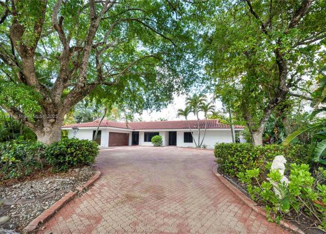 Property at 2800 Palmer Dr, Hollywood, FL 33021, 6 beds, 4 baths