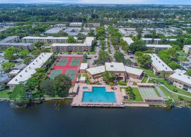 Property at 306 Cambridge Rd Unit 2-36, Hollywood, FL 33024, 2 beds, 2 baths