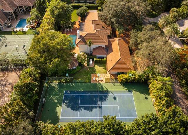 Property at 5922 SW 105th St, Pinecrest, FL 33156, 6 beds, 7 baths
