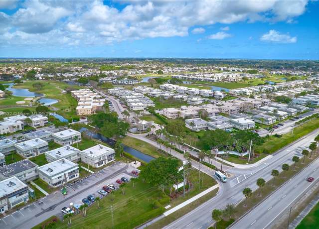 Property at 793 Flanders Unit Q, Delray Beach, FL 33484, 1 bed, 1 bath